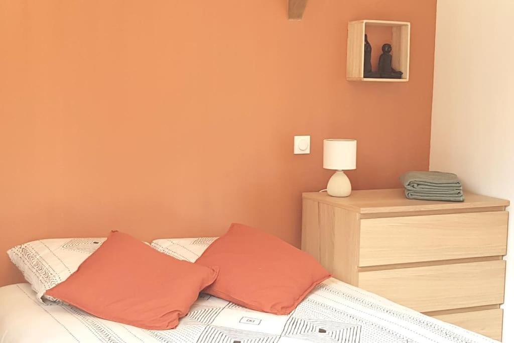 Studio Cosy, Centre Historique Malestroit Apartment ภายนอก รูปภาพ